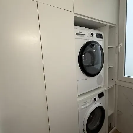Neue Luxus-suiten Im Stadtzentrum Von Bilbao- Kostenloses Parken By Interhome דירה *