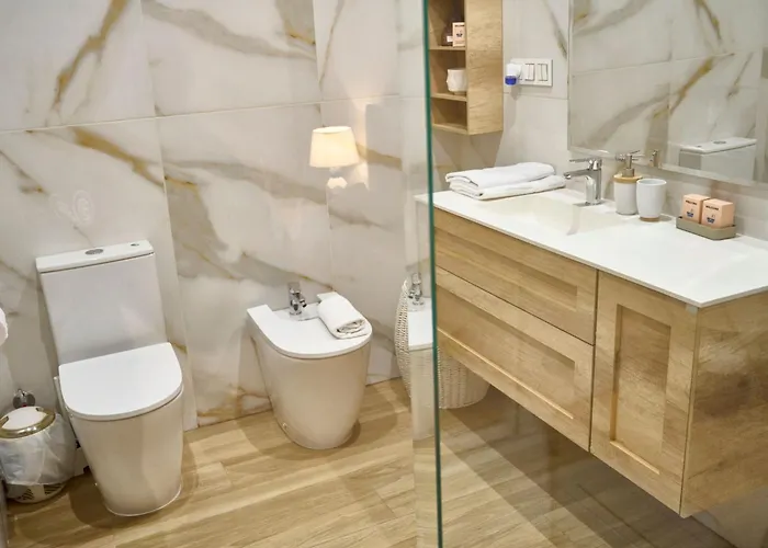 Apartment Neue Luxus-suiten Im Stadtzentrum Von Bilbao- Kostenloses Parken By Interhome *