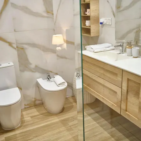 Apartamento Neue Luxus-suiten Im Stadtzentrum Von Bilbao- Kostenloses Parken By Interhome *