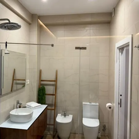 Neue Luxus-suiten Im Stadtzentrum Von Bilbao- Kostenloses Parken By Interhome *